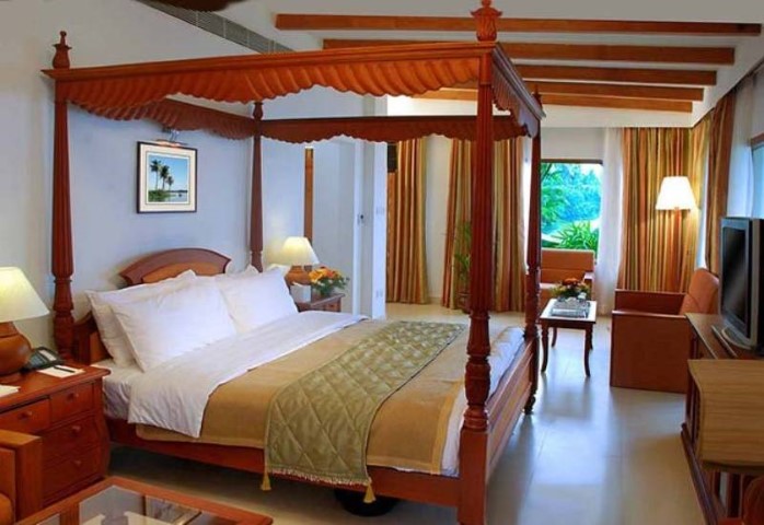 LEMONTREE VEMBANAND ALLEPPEY gallery image 2